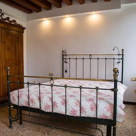 Apartment La Colombina *