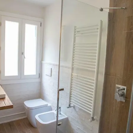 La Colombina Apartment *