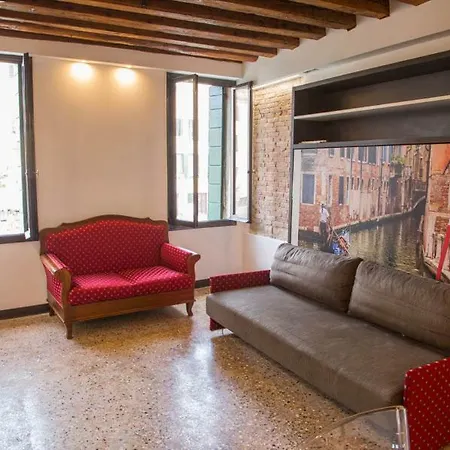 Apartment La Colombina *